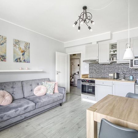 Gama Home Kondratowicza18 Varşova Dış mekan fotoğraf